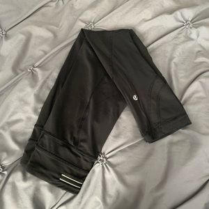 Lululemon cropped tights